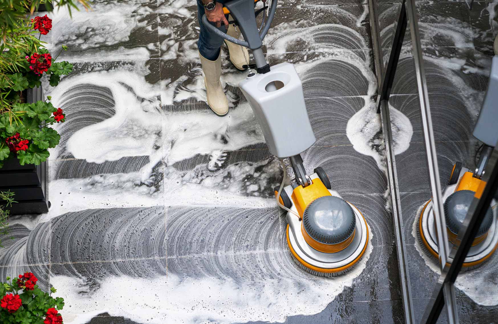 Why should you hire only professionals for floor cleaning?